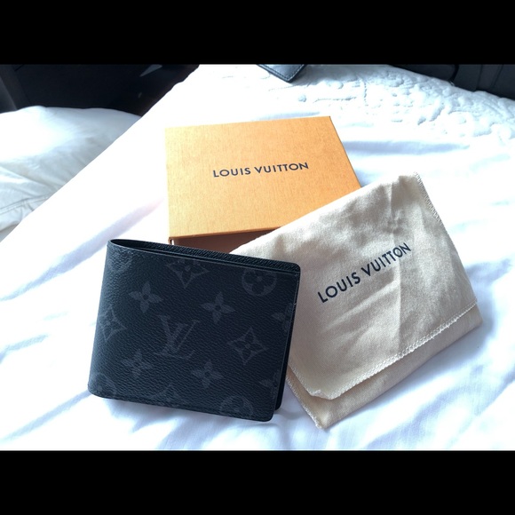 Wallet - Picture 1 of 2